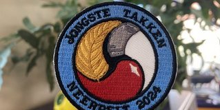Review van geborduurde badges