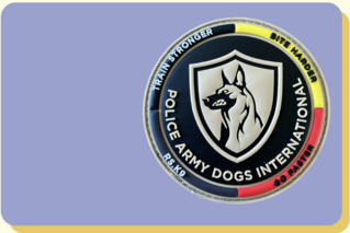 Geborduurde PVC patch voor Police Army Dogs International met hondenschild en Belgische driekleur